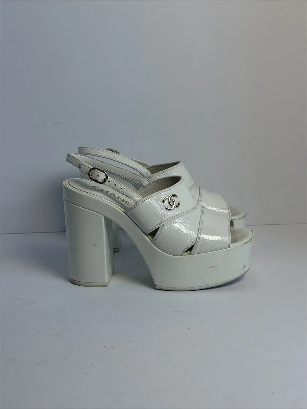 Chanel Pre-Fall 2023 Paris-Dakar Runway White Patent Leather Platform Slingback